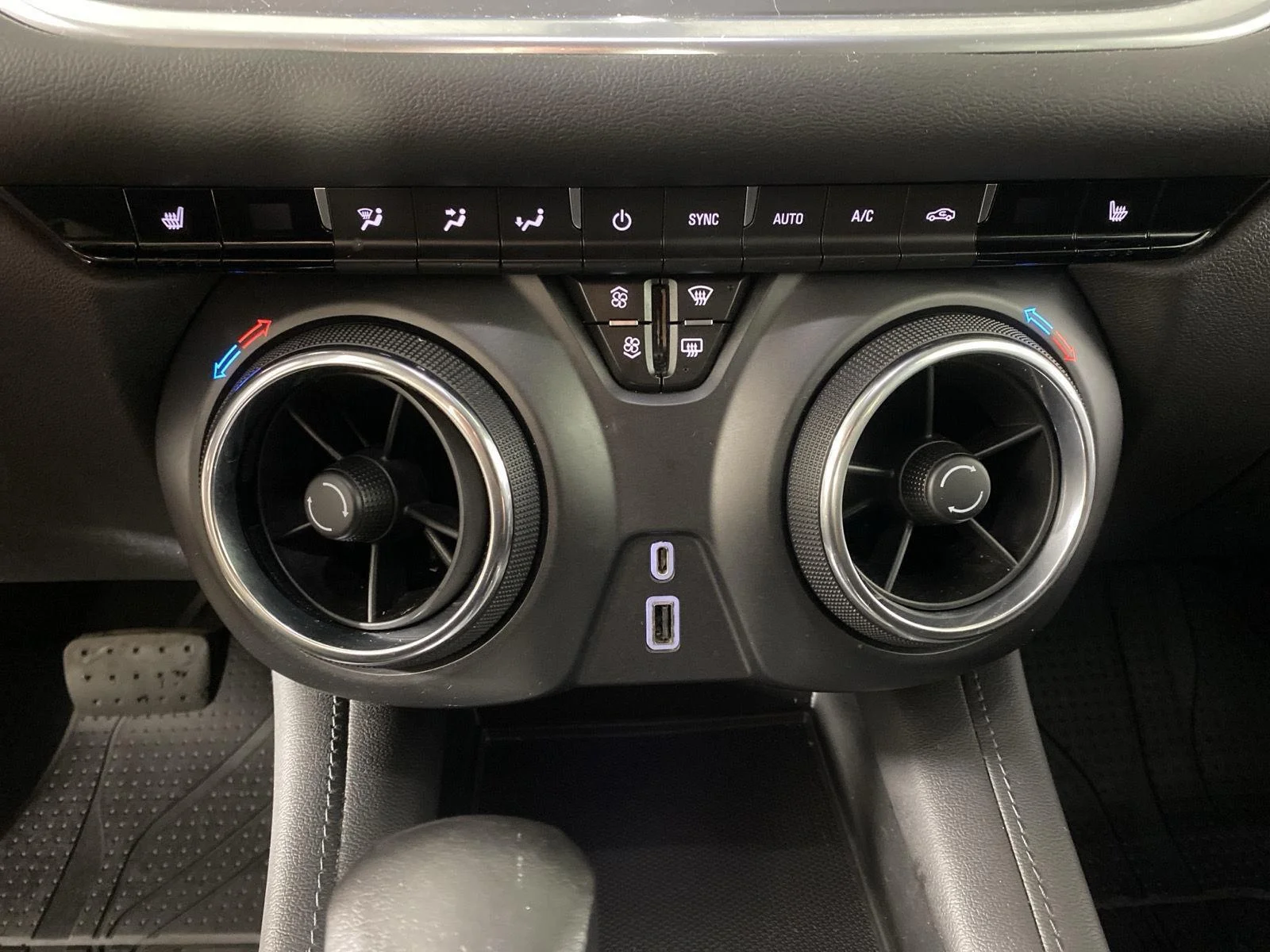 Used 2020 CAJUN RED TINTCOAT Chevrolet LT image 19