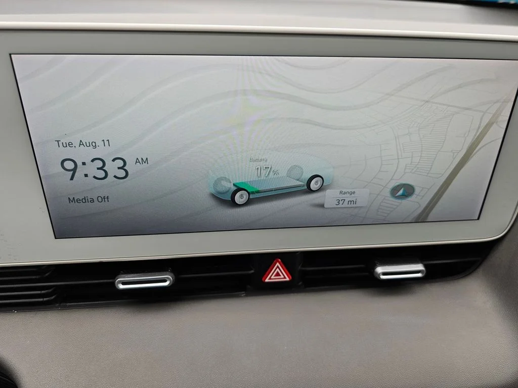 Used 2024 Gray Hyundai SE image 30