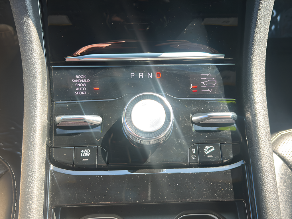 Used 2023 Silver Jeep Overland image 20