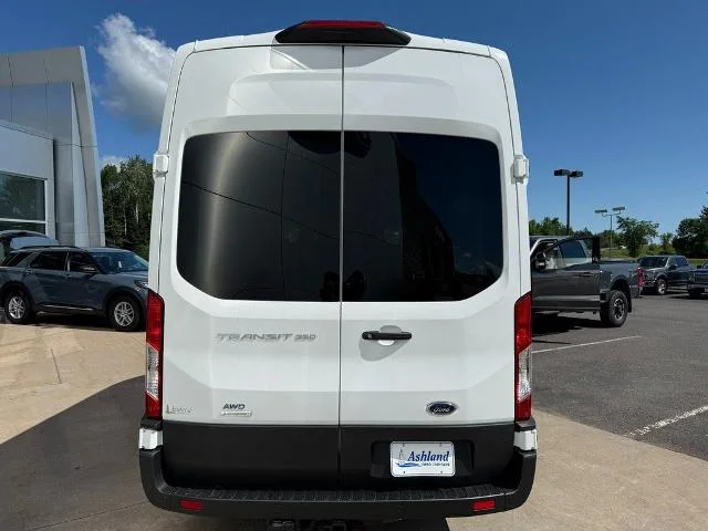 2025 Ford Transit Passenger Van XL - Photo 33