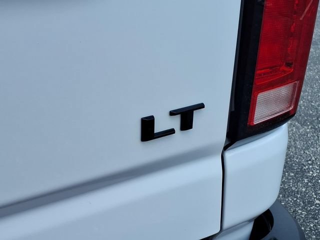 New 2026 Summit White Chevrolet LT image 19