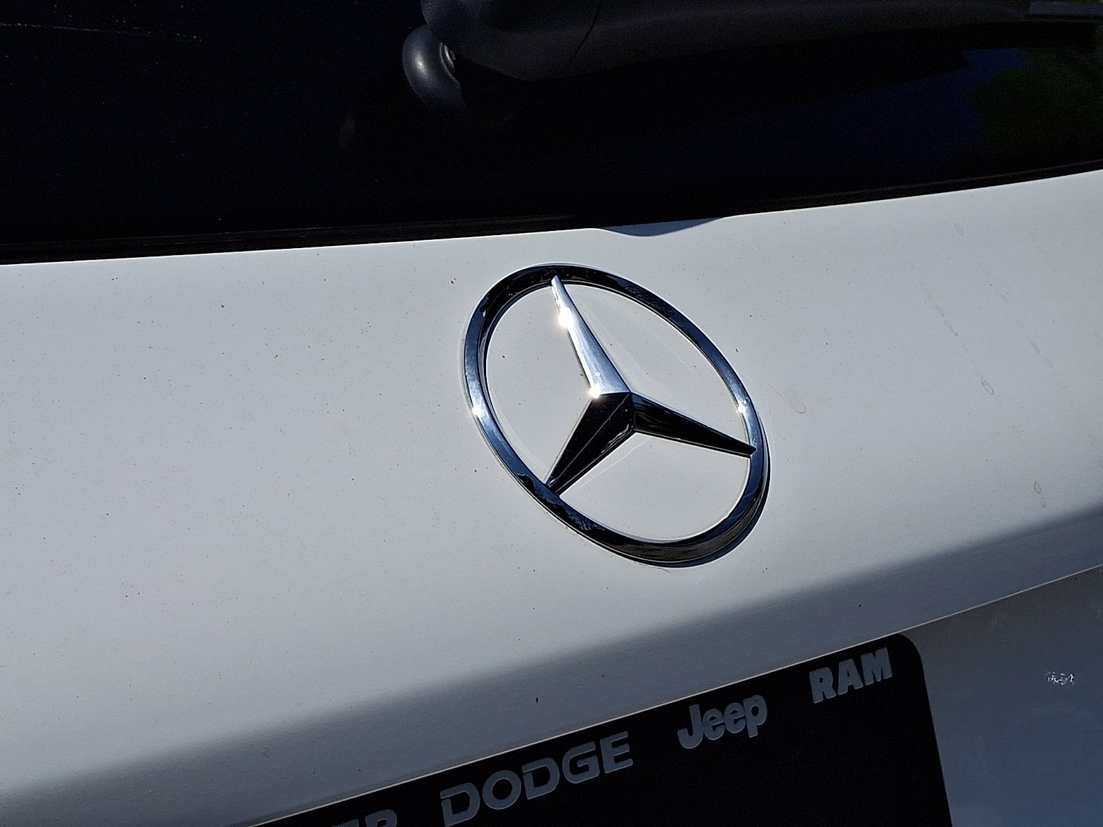 Used 2022 Polar White Mercedes-Benz GLC 300 image 30