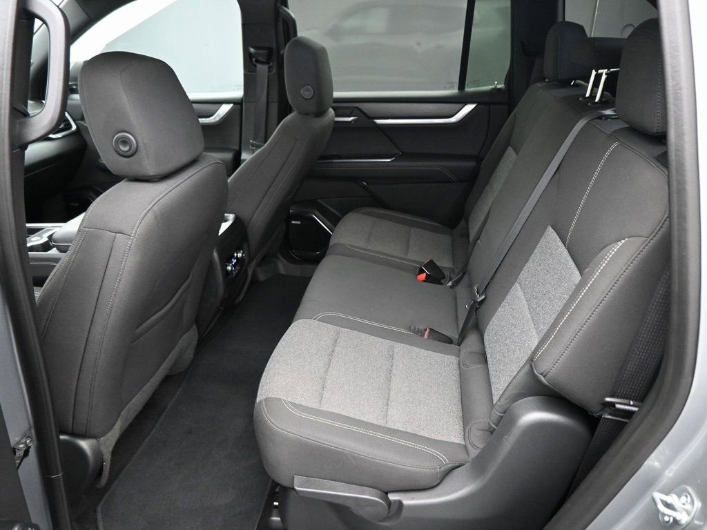 Used 2025 Sterling Metallic GMC Elevation image 18