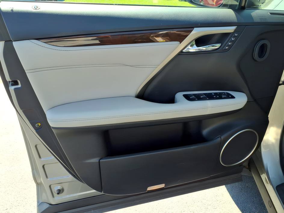 Used 2017 Cashmere Metallic Lexus RX 350 image 19