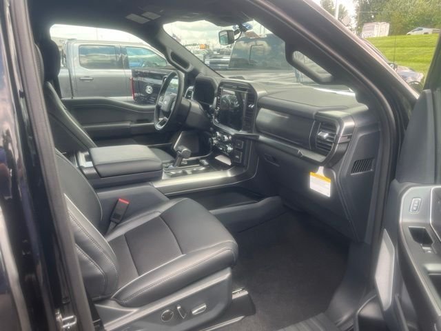 New 2026 Agate Black Metallic Ford Lariat image 37