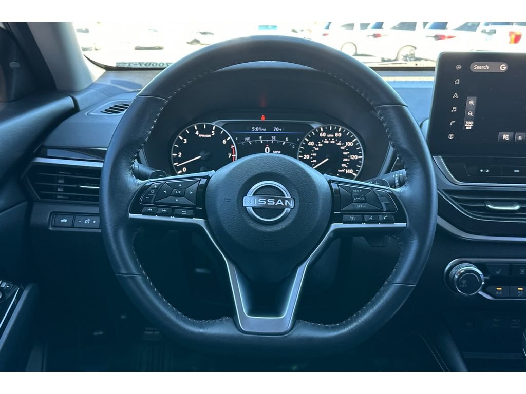 Used 2023 Pearl White Tricoat Nissan 2.5 SR image 34