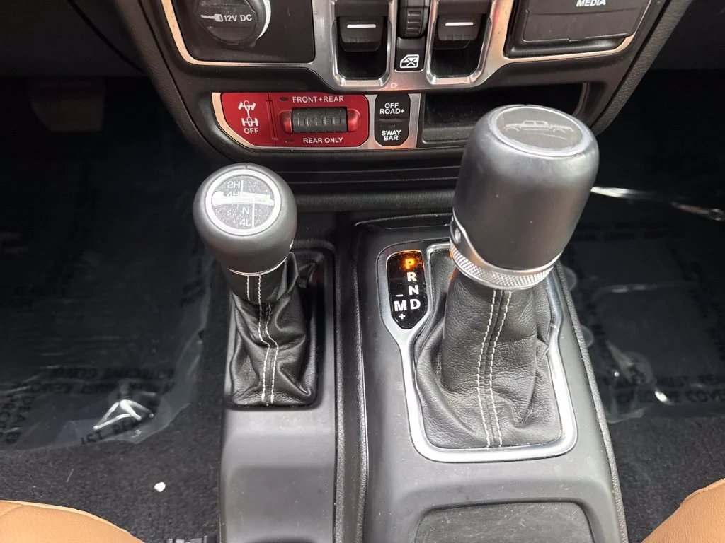 Certified Used 2022 Green Jeep Rubicon image 31
