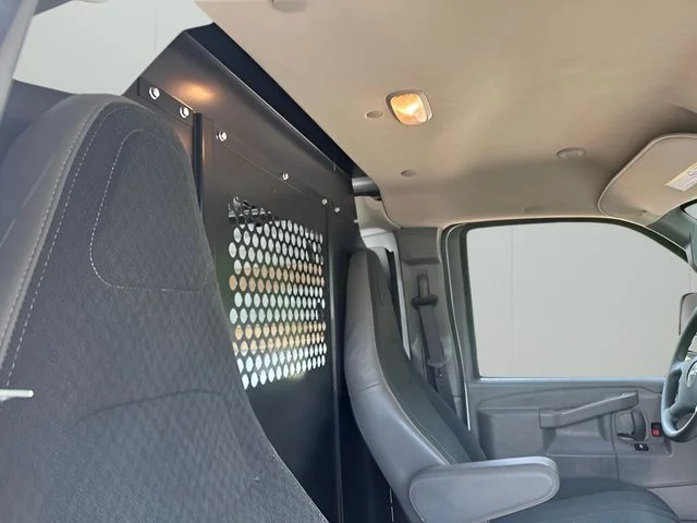 Used 2025 White GMC Work Van image 31