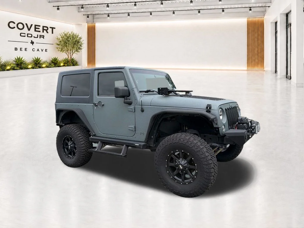 Used 2015 White Jeep Rubicon image 13