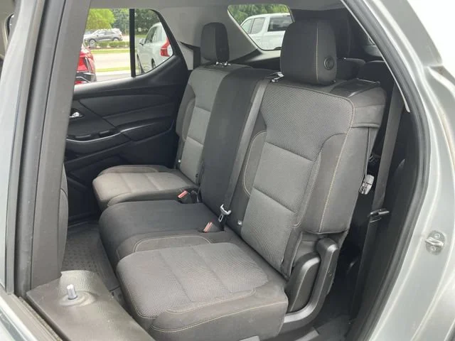 Used 2018 SILVER ICE METALLIC Chevrolet LS image 22