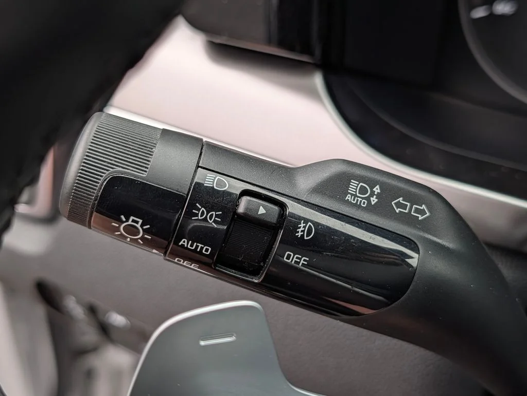 2023 Kia Sorento EX Hybrid - Photo 32