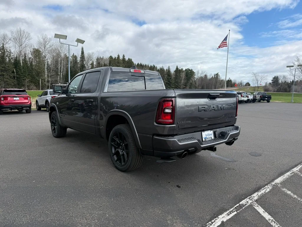 New 2026 Granite Crystal Metallic Clear-Coat Exterior Paint RAM Laramie image 5