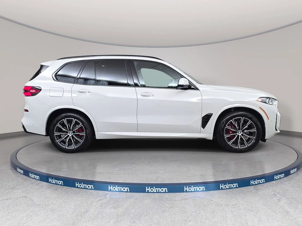 Used 2026 Alpine White BMW xDrive40i image 5