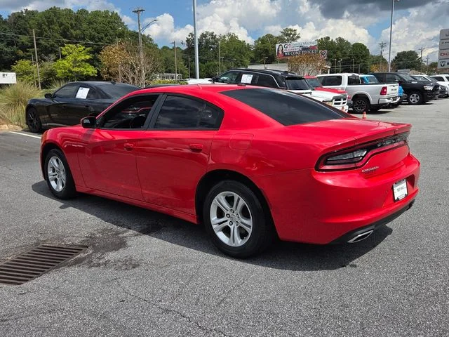 Used 2022 Red Dodge SXT image 6