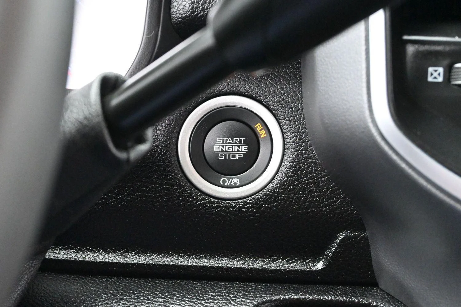 Used 2025 White Ram Big Horn image 26
