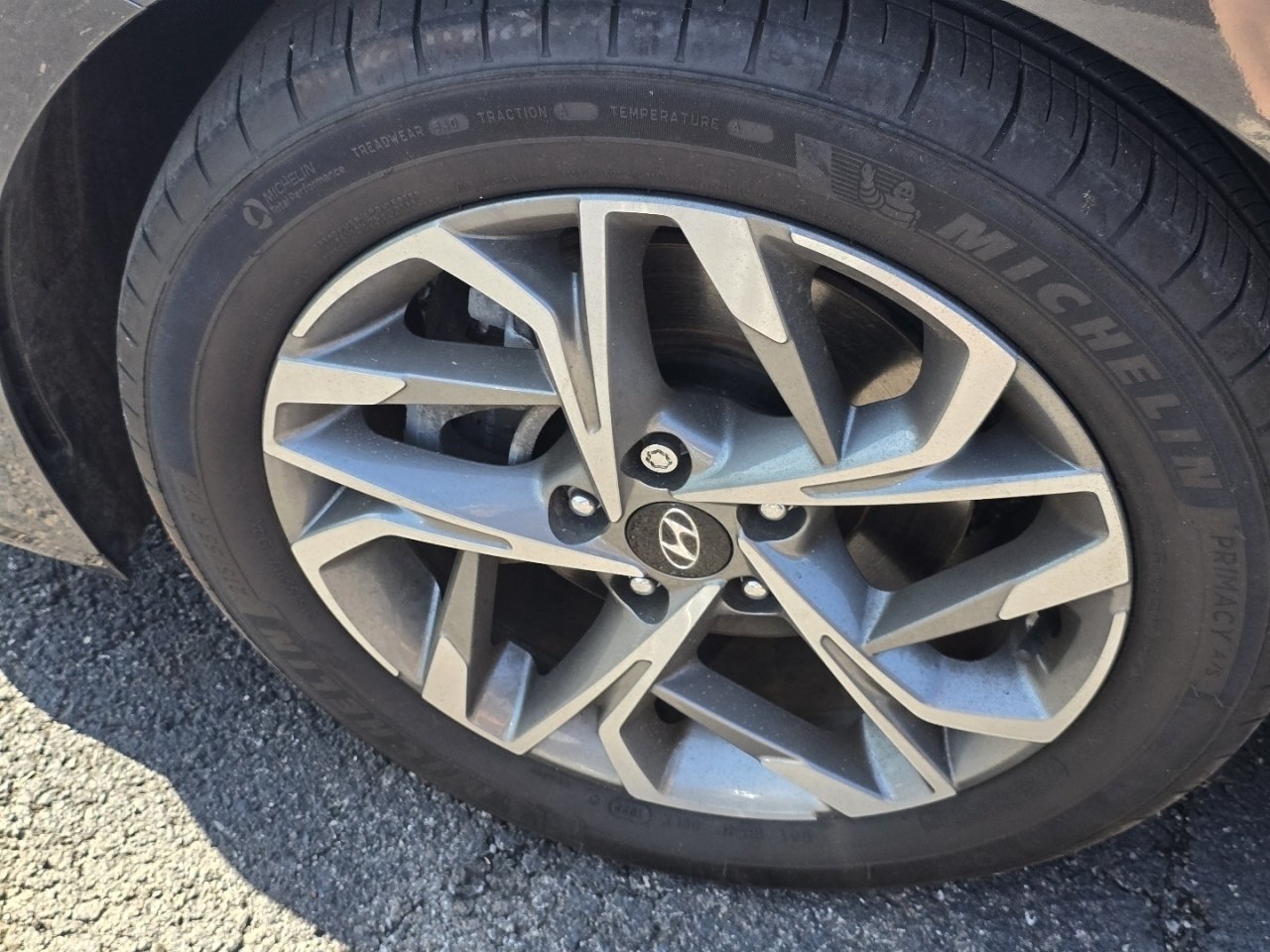 Used 2023 Gray Hyundai SEL image 24