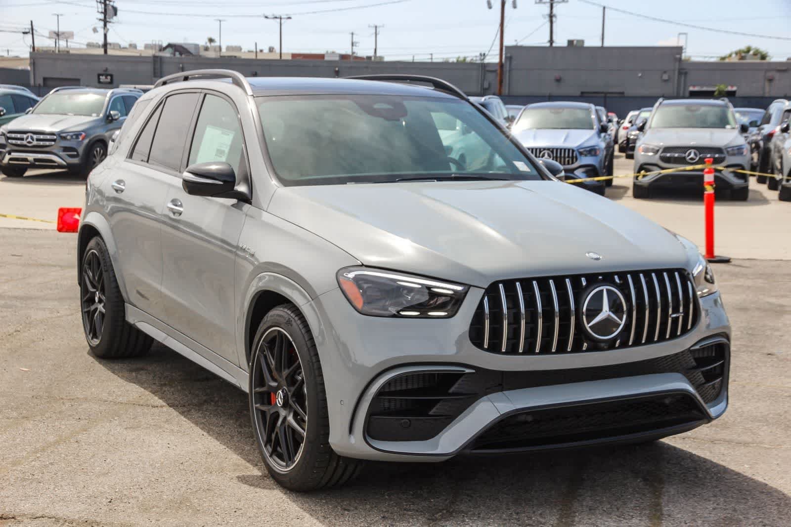 New 2026 MANUFAKTUR Alpine Grey Mercedes-Benz AMG® GLE 63 S image 3