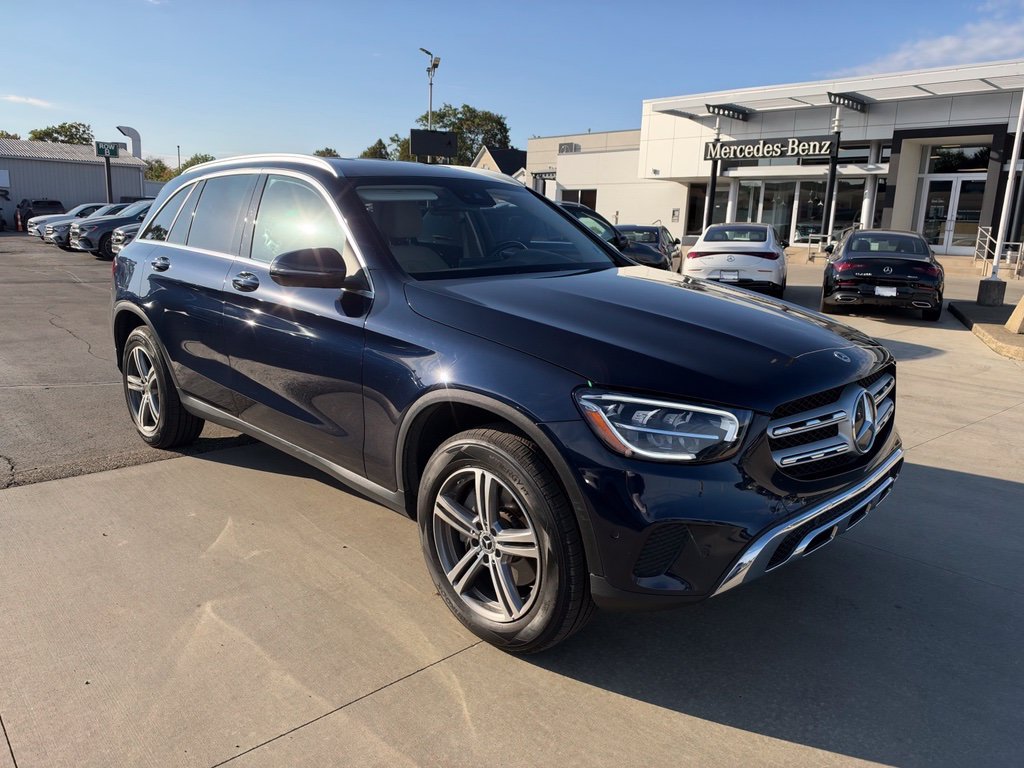 Certified Used 2022 Blue Mercedes-Benz GLC 300 image 4