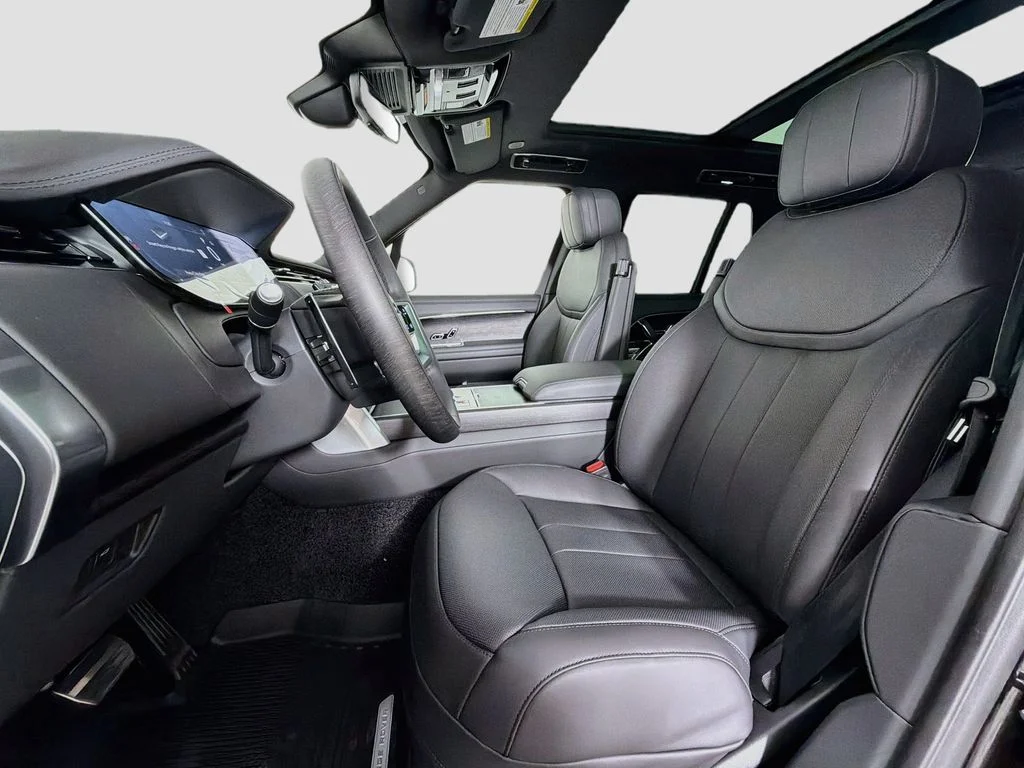 New 2026 Santorini Black Land Rover SE image 22