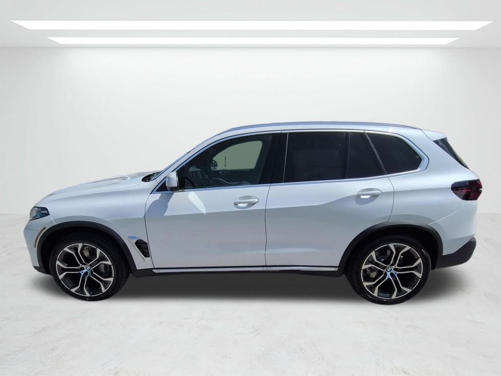 New 2026 Mineral White Metallic BMW xDrive40i image 7