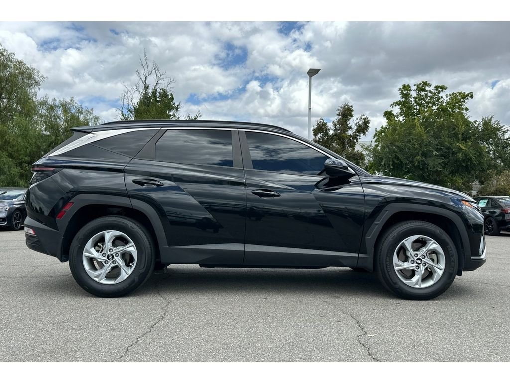 Used 2022 Phantom Black Hyundai SEL image 7