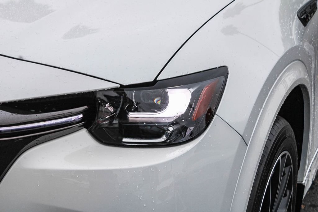 New 2026 Rhodium White Premium Mazda 3.3 Turbo S Premium AWD image 8