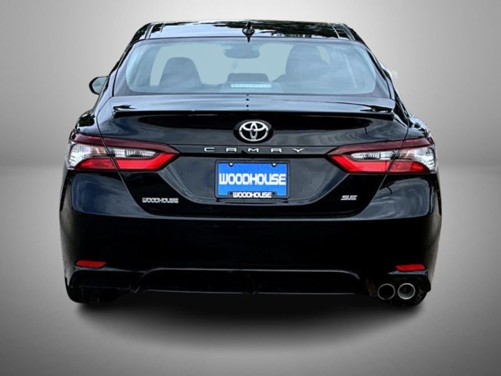2024 Toyota Camry SE - Photo 6