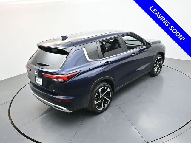 Used 2024  Mitsubishi SE image 41