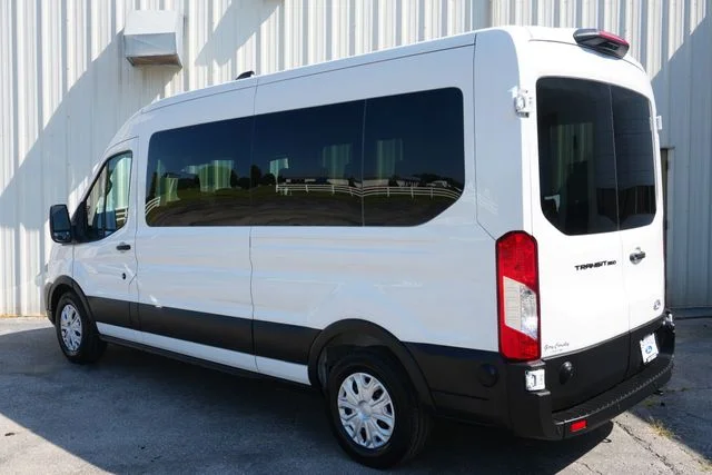 New 2026 Oxford White Ford Passenger Van XL image 5