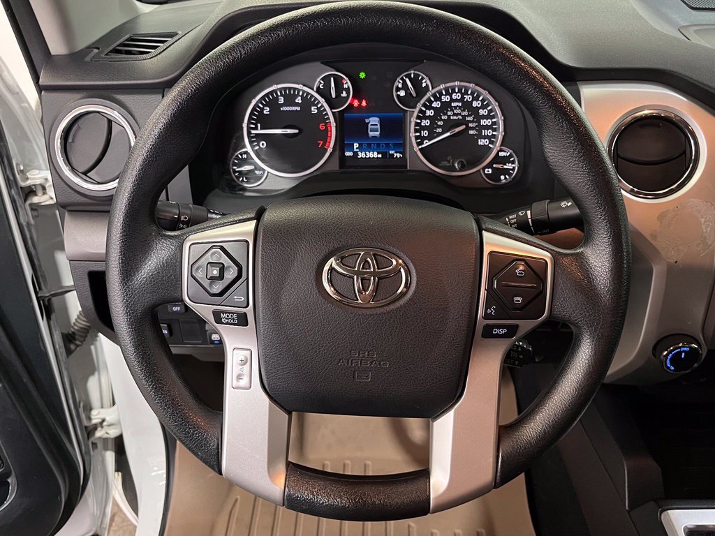 Used 2017 Super White Toyota SR5 image 18
