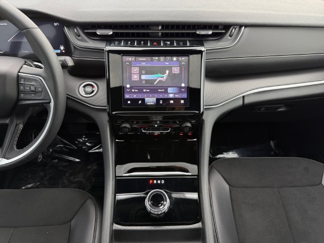 Used 2024 Black Jeep Altitude X image 15