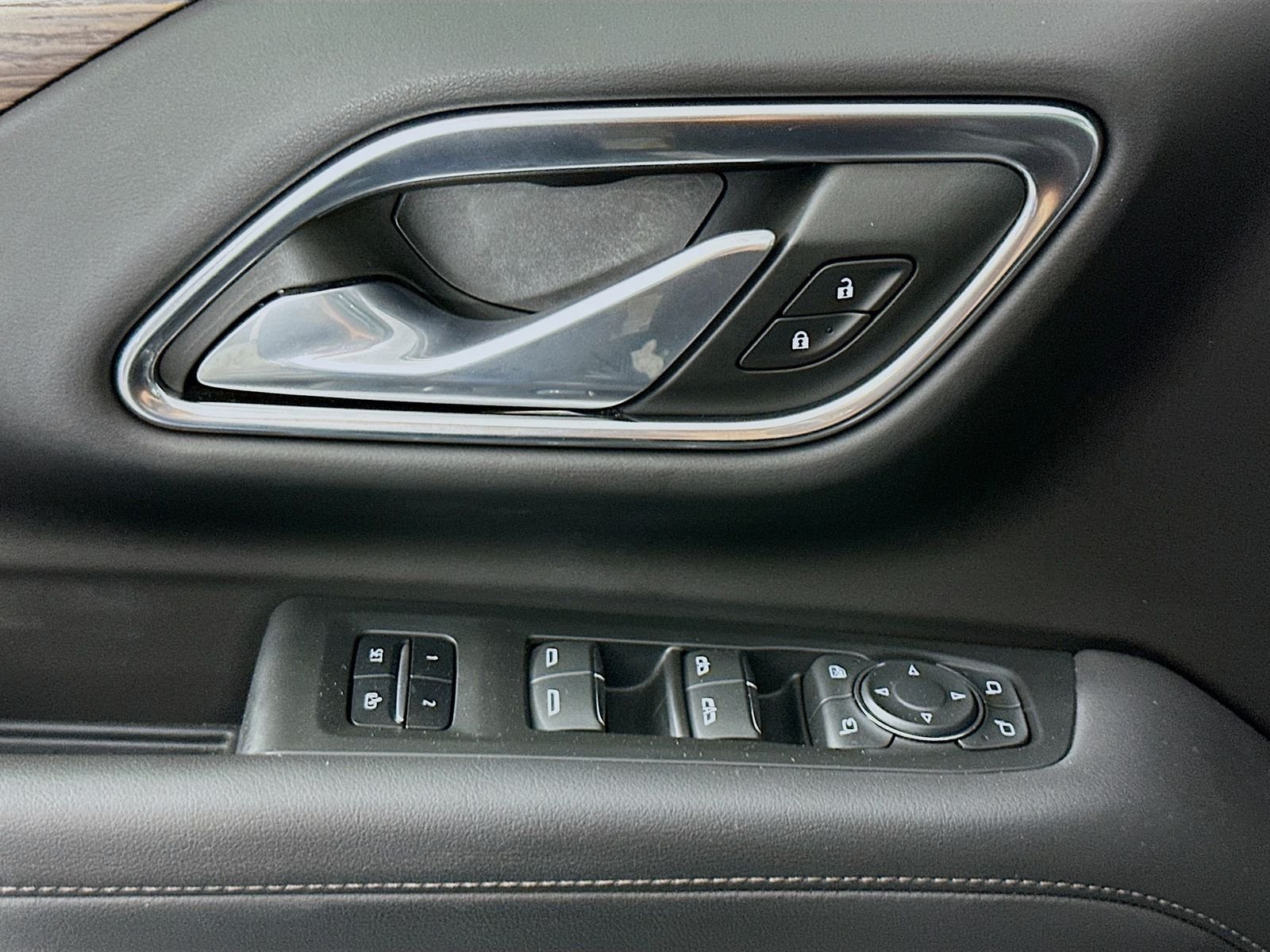 Used 2021 Black Chevrolet High Country image 19