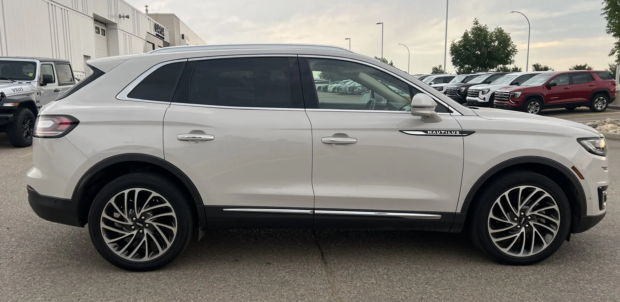 Used 2020 PEARL Lincoln RESERVE AWD **New Arrival** image 6
