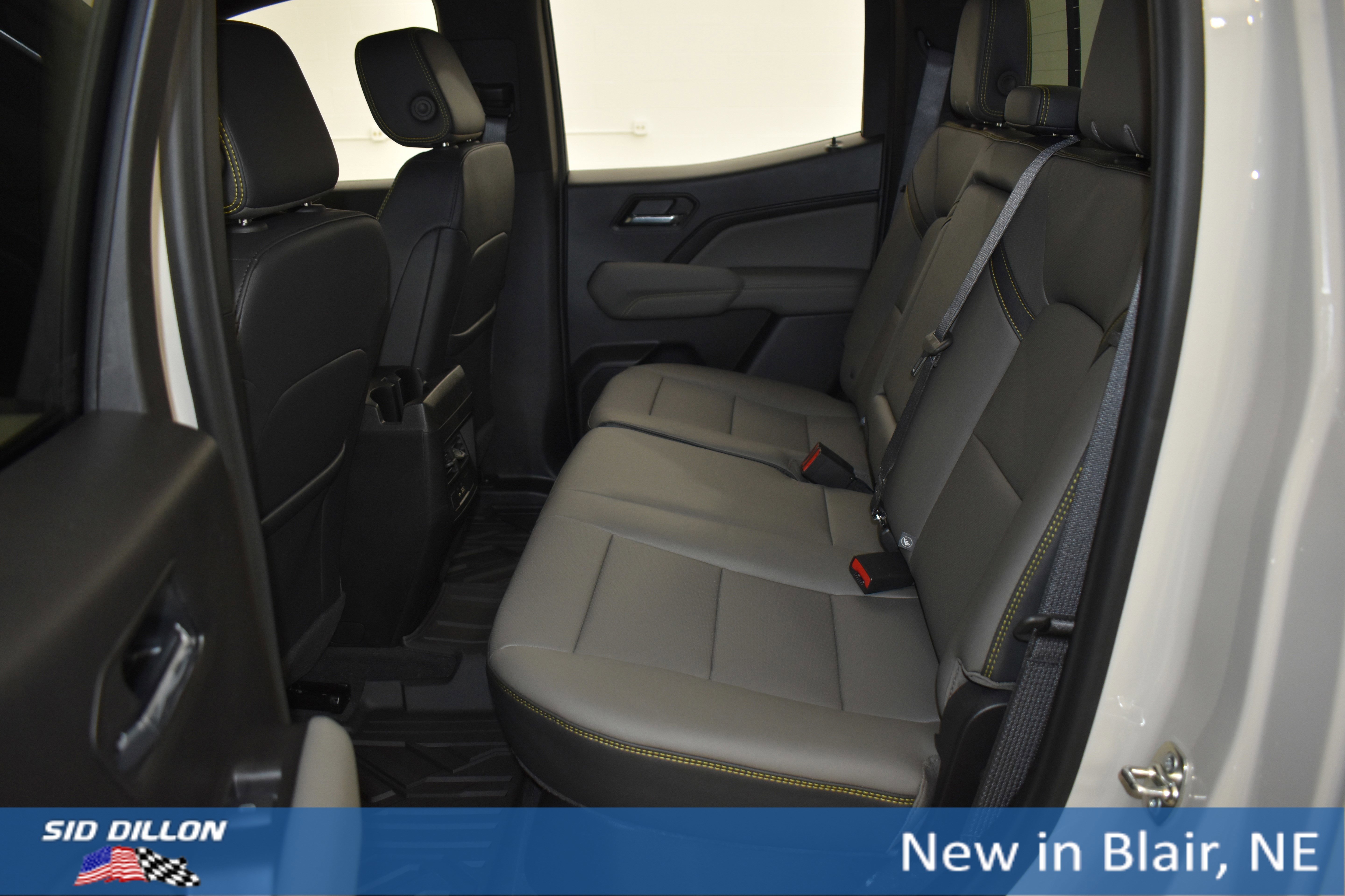2026 Chevrolet Colorado ZR2 - Photo 9