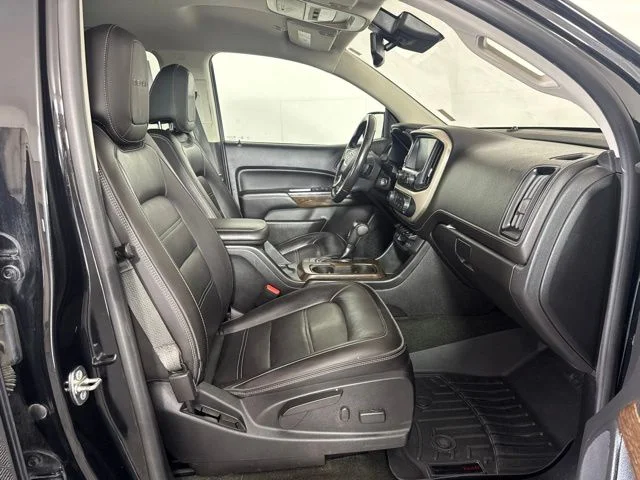 Certified Used 2018 Onyx Black GMC Denali image 4