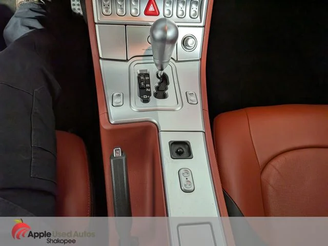 Used 2006 Black Chrysler Limited image 21