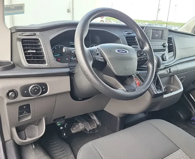 Used 2025 Oxford White Ford Base image 6