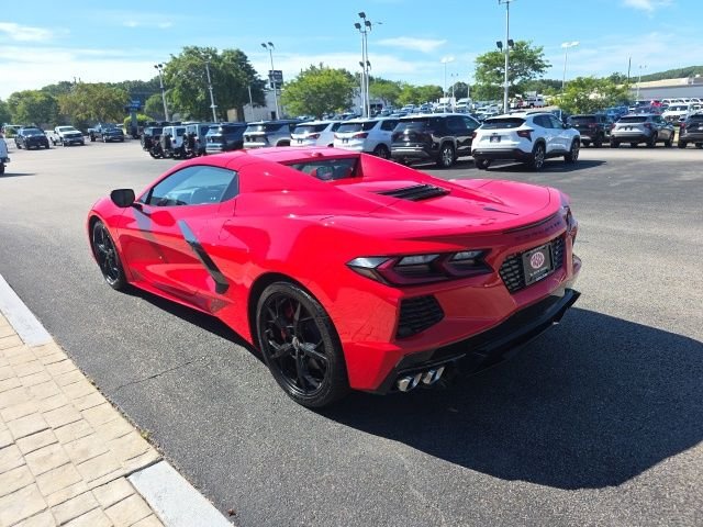 Used 2022 Red Chevrolet Stingray image 4