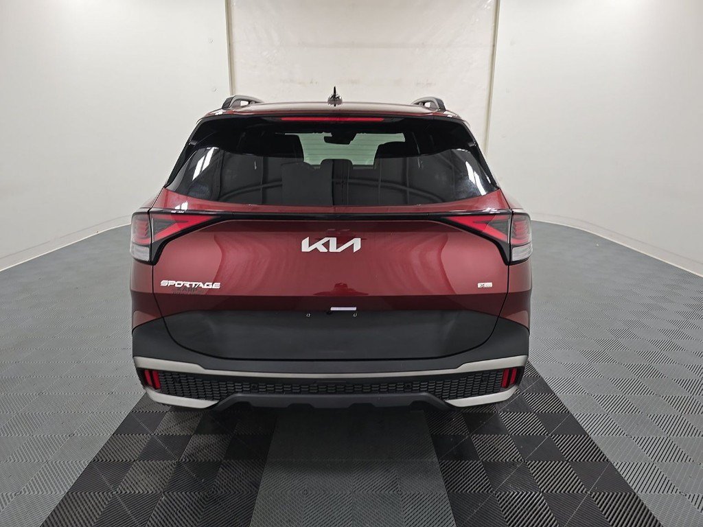 Used 2023 Red Kia X-Line image 5