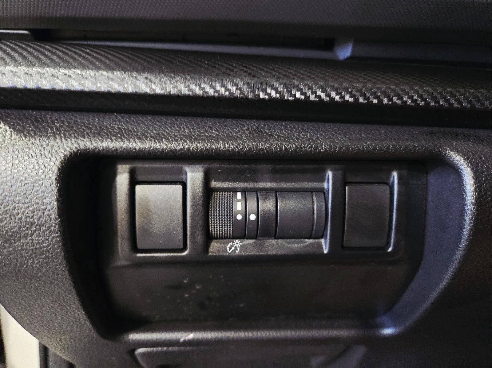 Used 2025 Crystal White Pearl Subaru Sport image 13