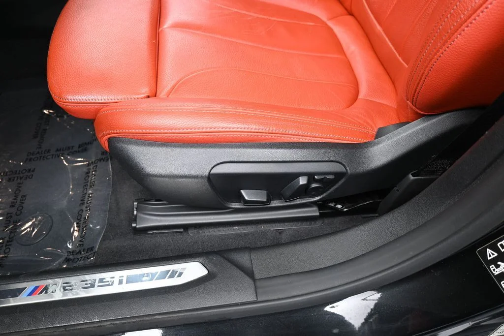 Used 2022 Black Sapphire Metallic BMW M235i xDrive image 16