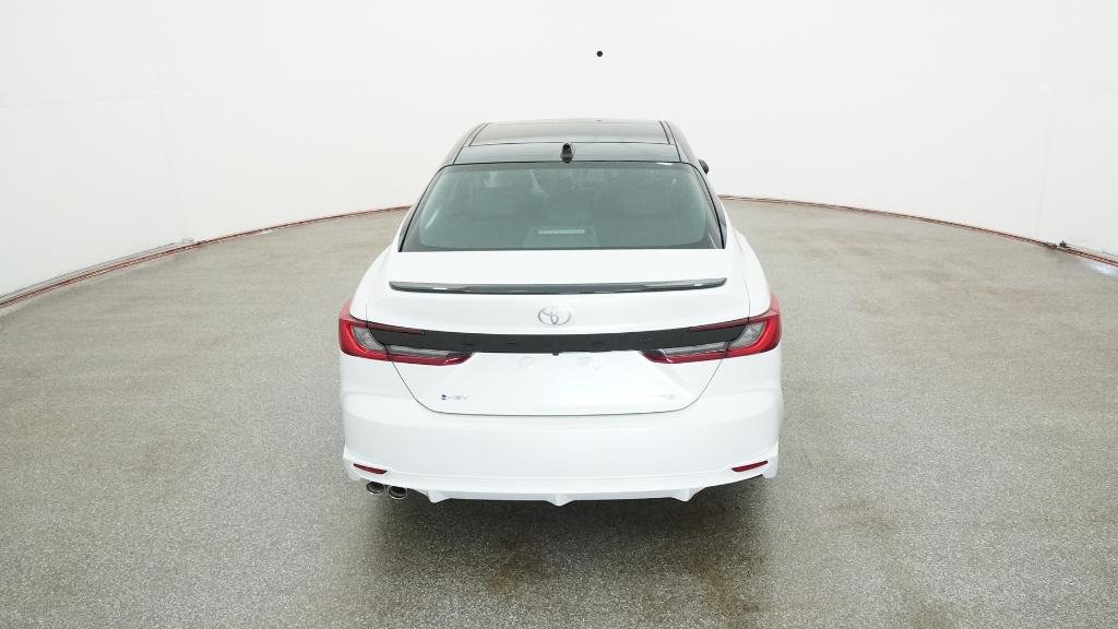 New 2026 Wind Chill Pearl with Midnight Black Metallic roof Toyota XSE image 19
