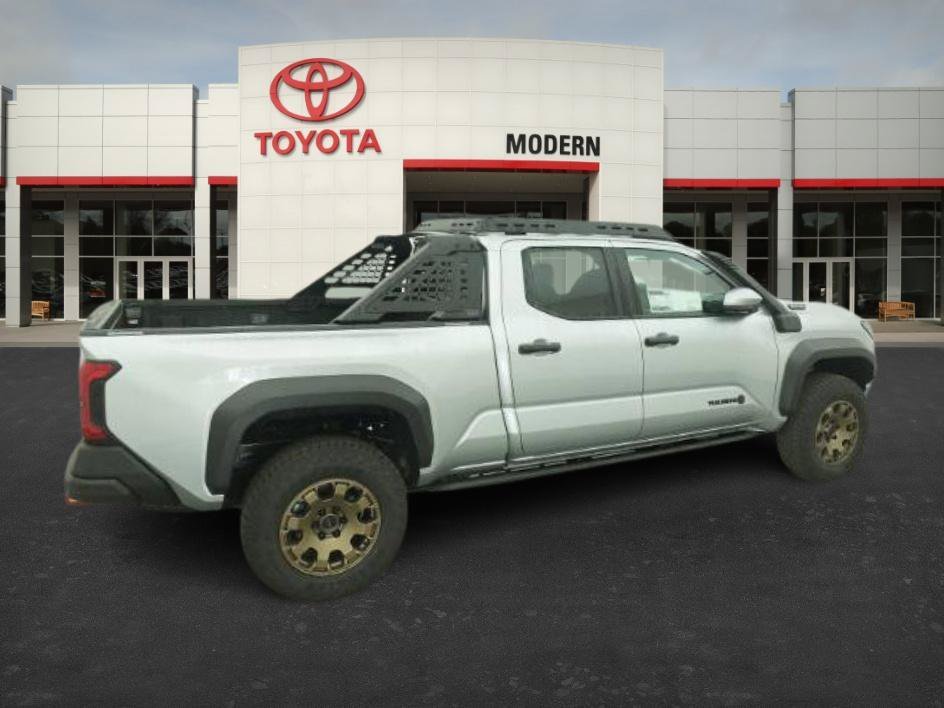 New 2025 Celestial Silver M Toyota Trailhunter image 24