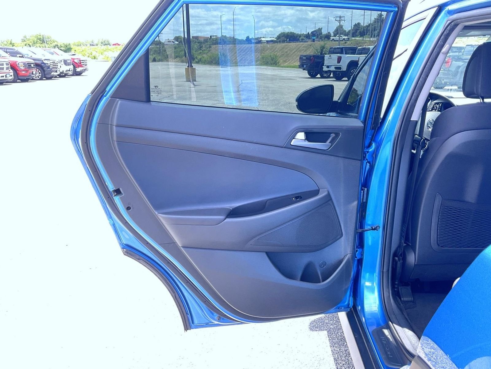 Used 2018 Blue Hyundai Value image 20