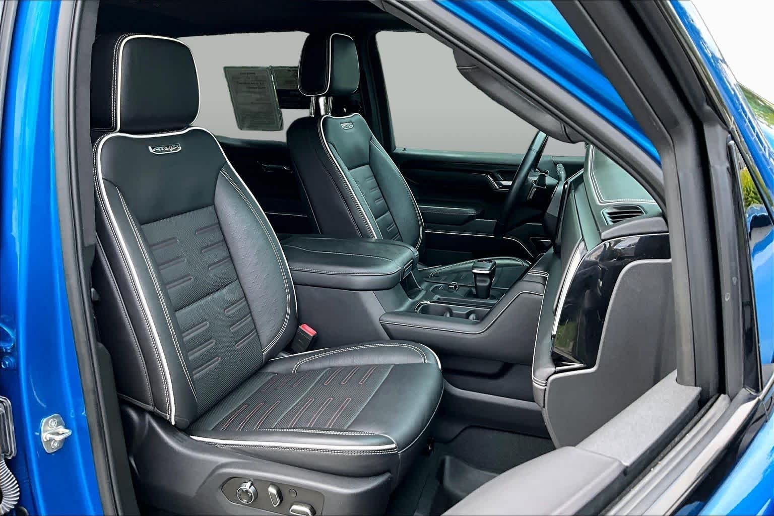 Used 2023 Dynamic Blue Metallic GMC AT4X image 9