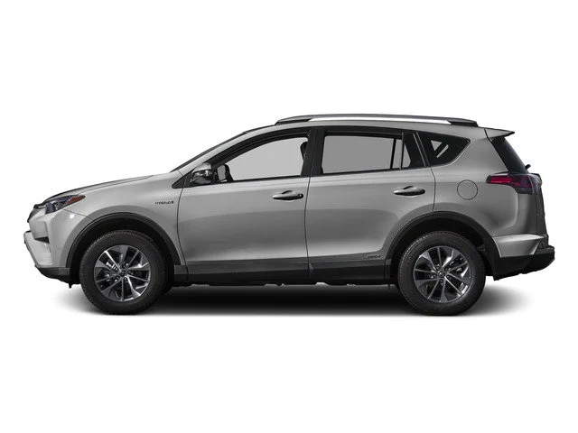 Used 2016 Classic Silver Metallic Toyota Limited image 3