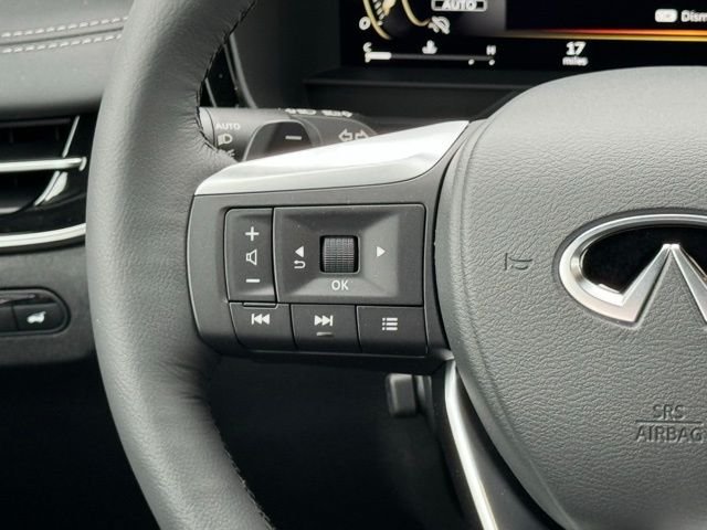New 2027 2T RAD WHT INFINITI Sport AWD image 24