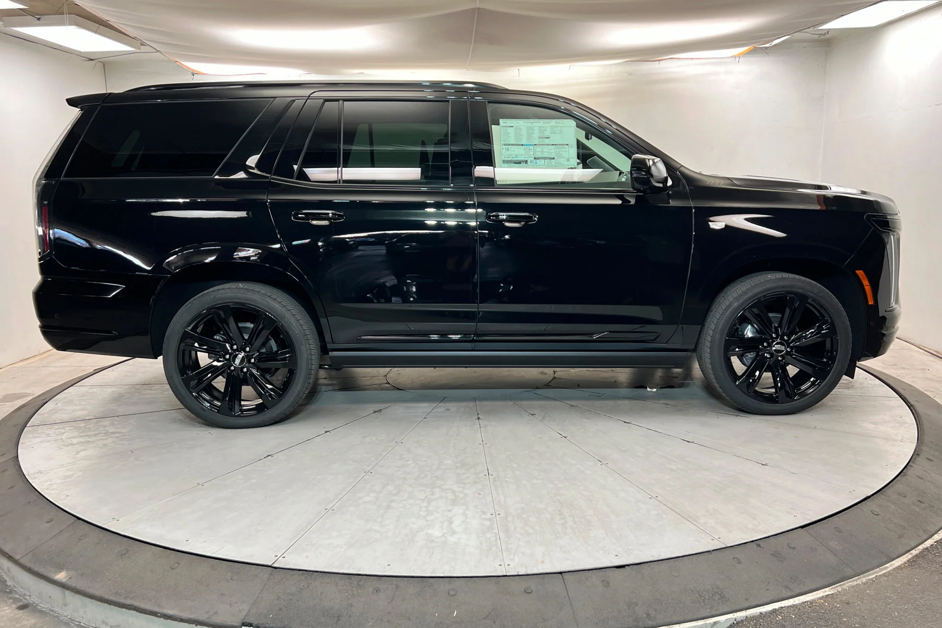 2026 Cadillac Escalade Platinum Sport - Photo 6