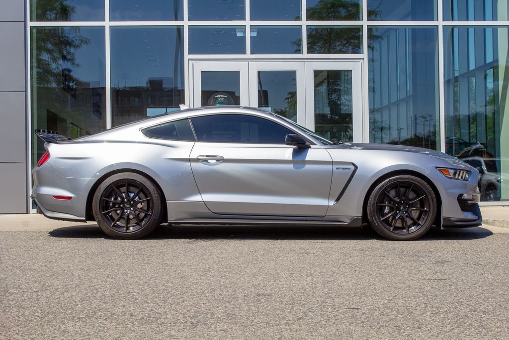 Used 2020 Iconic Silver Metallic Ford Shelby GT350 image 4