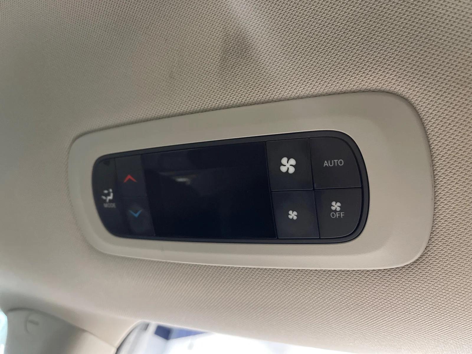 Used 2023 Brilliant Black Crystal Pearlcoat Chrysler Touring L image 48